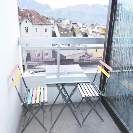 Studio For 2 People * エクスレバン